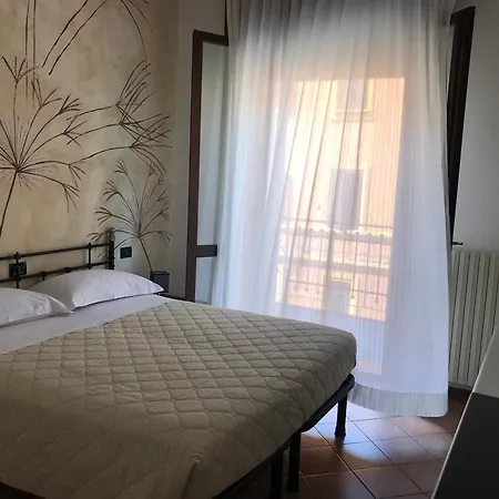 Int 12 - Dei Gerani By San Luca Apartamento